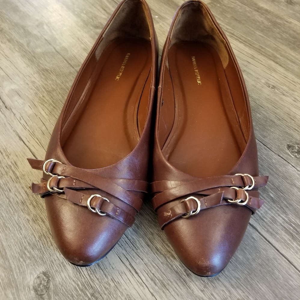 Brown flats